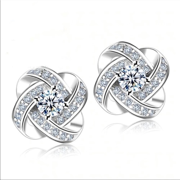 NEW 925 Sterling Silver Diamond Stud Earrings - Picture 2 of 11